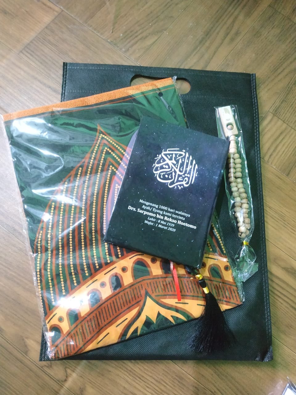 Contoh buku Yasin custom nama dan foto