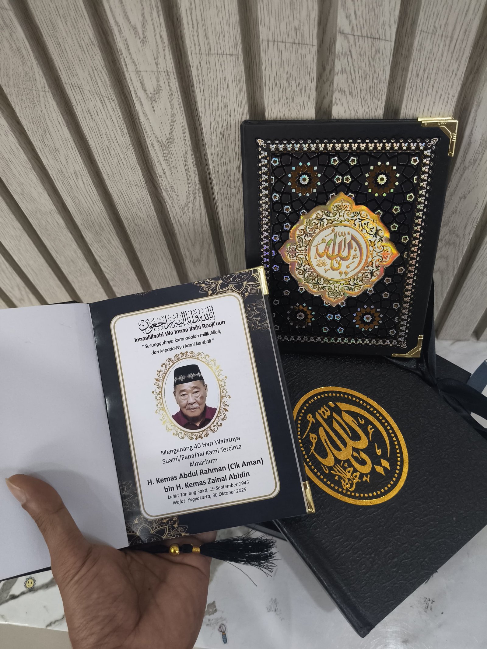 Contoh buku Yasin custom nama dan foto